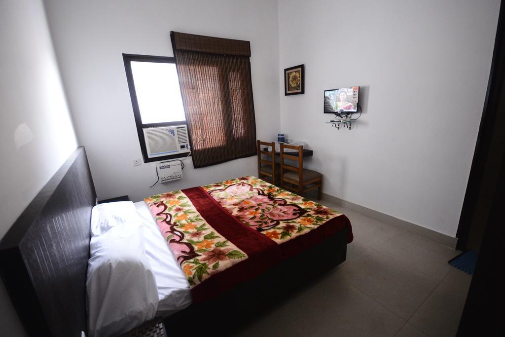 Hotel Mehra Inn アムリトサル 部屋 写真