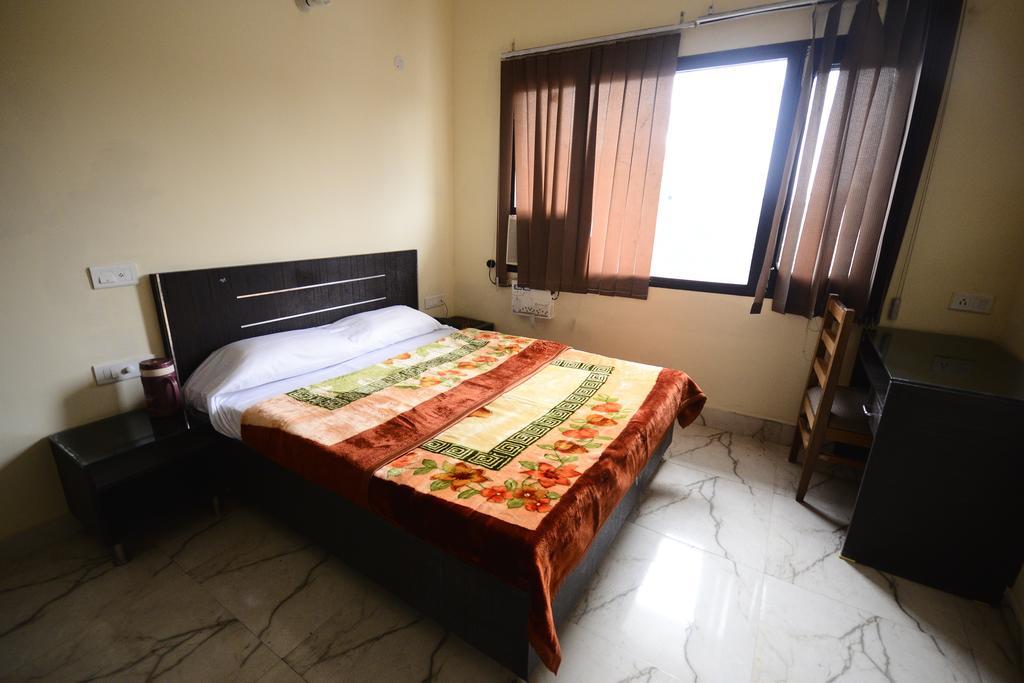 Hotel Mehra Inn アムリトサル 部屋 写真
