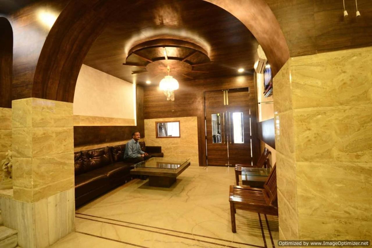 Hotel Mehra Inn アムリトサル エクステリア 写真